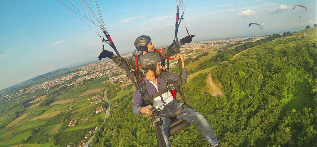 Serdivan yamaç paraşütü tandem
